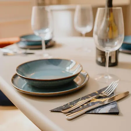 Lb Living - - Grand Luxury דירה *