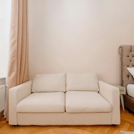 Lb Living - - Grand Luxury *