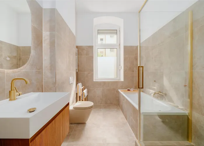 Lb Living - - Grand Luxury