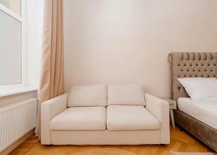 Lb Living - - Grand Luxury *